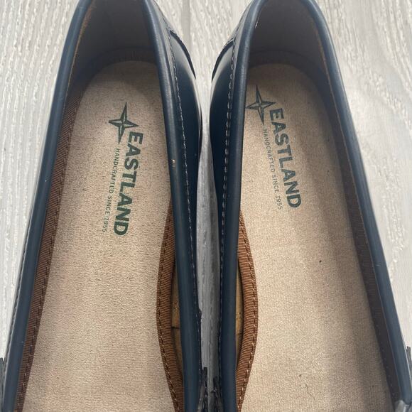 Eastland Women's Dark Navy Blue Classic II Leather Penny Loafers Size 9.5 - Picture 2 of 9